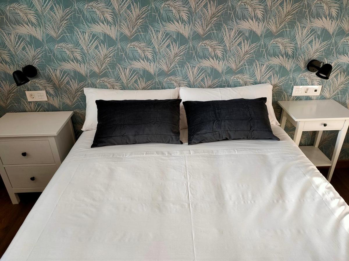 Pension Boutique Admera Сантьяго-де-Компостела Екстер'єр фото